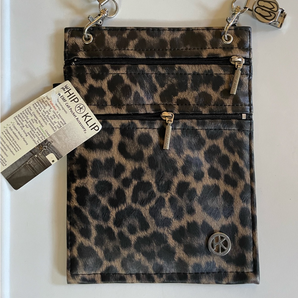 NWT Leopard Print Hip Klip